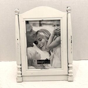 DesignStyles White Distressed Wood 5x7 Photo Frame Spindle Farmhouse Cottage